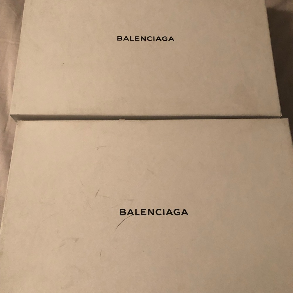 Balenciaga Chelsea Boots - Picture 3 of 3